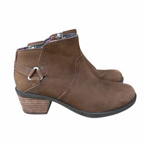 Teva Foxy Brown Leather Ankle Boot In Brown Nubuck Size 7.5